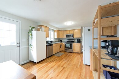 162 Lakeview Ave unit A, Waltham, MA 02451 - photo 6