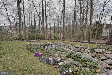 7839 Valleyfield Dr, Springfield, VA 22153 - photo 4