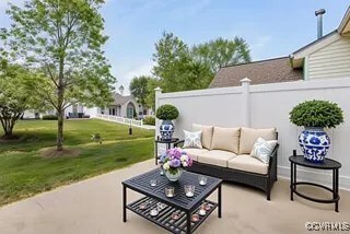 Virtually staged patio