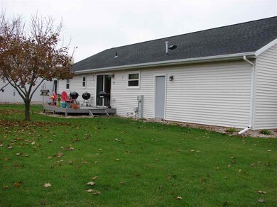 702 Leeward Ln, Oregon, WI 53575 - photo 3