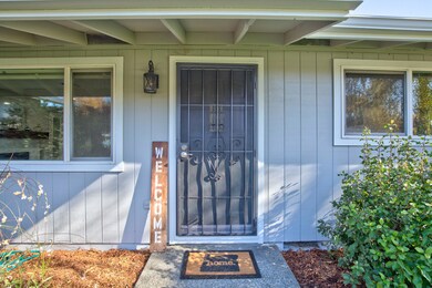 1109 SW Juniper Dr, Grants Pass, OR 97526 - photo 5