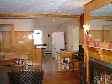 183 Gentian Ave, Providence, RI 02908 - photo 5