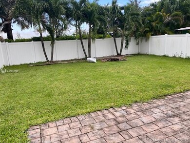 8531 W 33rd Ave, Hialeah, FL 33018 - photo 4
