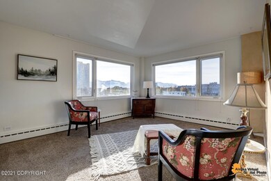 SE CORNER unit 4th Floor
