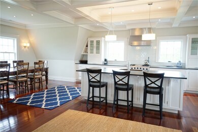Kitchen /dining area