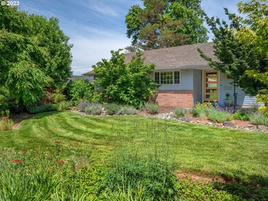 12125 SW Park Way, Portland, OR 97225 - photo 3