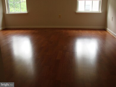 127 Timberbrook Ln unit 301, Gaithersburg, MD 20878 - photo 5