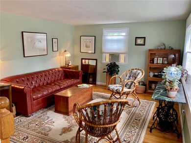 112 Zinnia Dr, Cranston, RI 02920 - photo 3