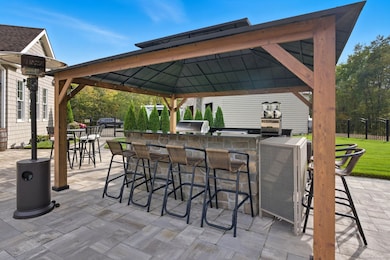 Wet bar with propane grill & flattop