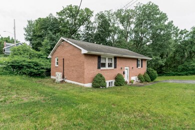 44 Garden Ave, Albany, NY 12203 - photo 2