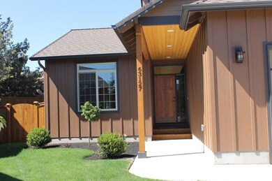 63127 Peale St, Bend, OR 97701 - photo 2