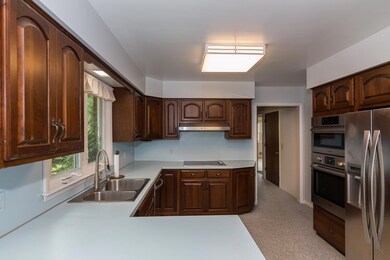 2040-9thSt-45