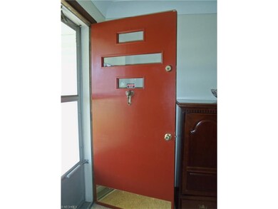 2261 Pine Ridge Dr, Wickliffe, OH 44092 - photo 3