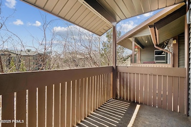 4_Balcony_1800x1200_4214321