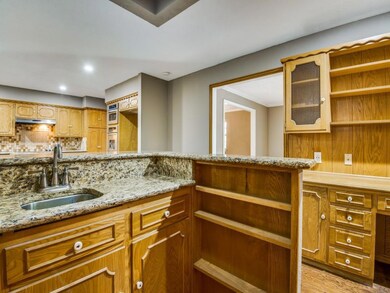 3306 Santa Monica Dr, Denton, TX 76205 - photo 5