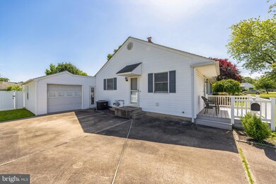 75 Holly Dr, West Deptford, NJ 08096 - photo 3