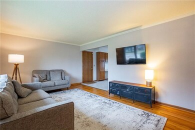 2535 Mansfield Dr, Des Moines, IA 50317 - photo 4