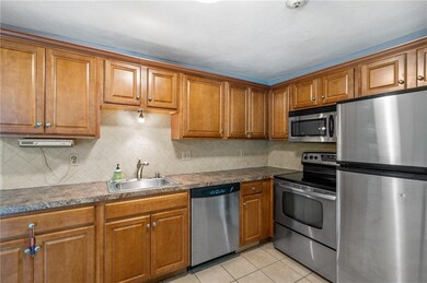 400 New River Rd unit 108, Manville, RI 02838 - photo 6