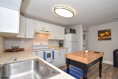 69 Pheasant Meadow Dr unit 3, Galloway, NJ 08205 - photo 3