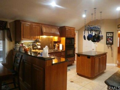 Upgraded Kitchen Cabinets - Granite Countertops an