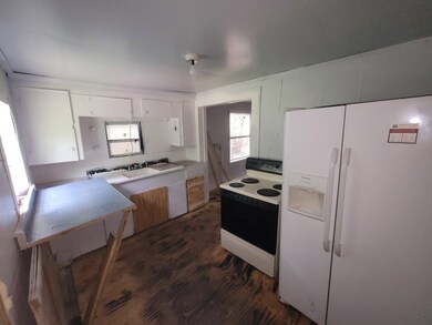 605 Hosea Dolphus Sr Ave, Lufkin, TX 75904 - photo 5