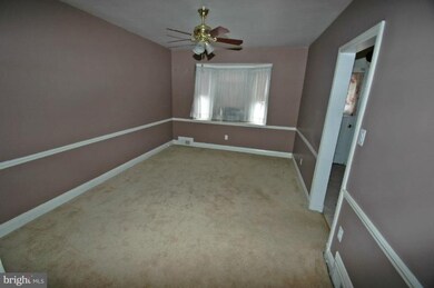 1569 Stonewood Rd, Baltimore, MD 21239 - photo 5