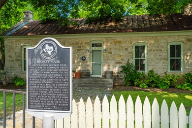 802 S Austin St, Comanche, TX 76442 - photo 3