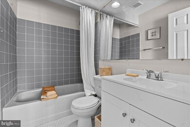 2076 Bowline Loop, Woodbridge, VA 22192 - photo 3