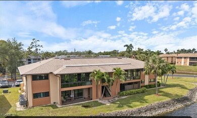 17422 Birchwood Ln unit 2, Fort Myers, FL 33908 - photo 2