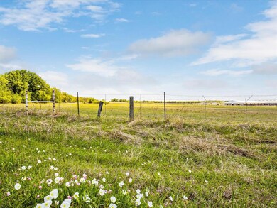 700 Fairview Rd, Millsap, TX 76066 - photo 4