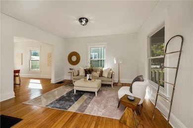 1121 26th St, Des Moines, IA 50311 - photo 7