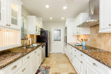 16410 Barcelona Dr, Friendswood, TX 77546 - photo 7