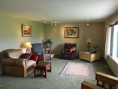 944 Kingfisher Ln, Kalispell, MT 59901 - photo 4