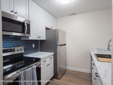 1555 W Pond Dr #13-7