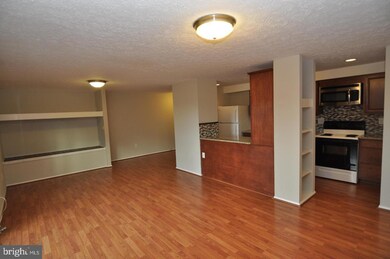 19609 Gunners Branch Rd unit F, Germantown, MD 20876 - photo 3