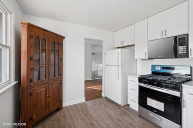 17016 Pine Ct, Hazel Crest, IL 60429 - photo 6