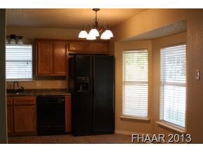 1201 Elke Cir, Copperas Cove, TX 76522 - photo 3