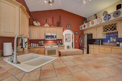 1426 N Spire Ct, Chandler, AZ 85224 - photo 5