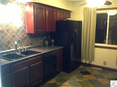 4428 Oakley St, Duluth, MN 55804 - photo 4