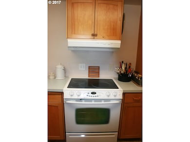 94320 Leith Rd, Gold Beach, OR 97444 - photo 7