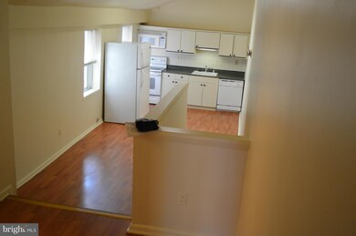 112 S Ann St unit 2, Baltimore, MD 21231 - photo 3