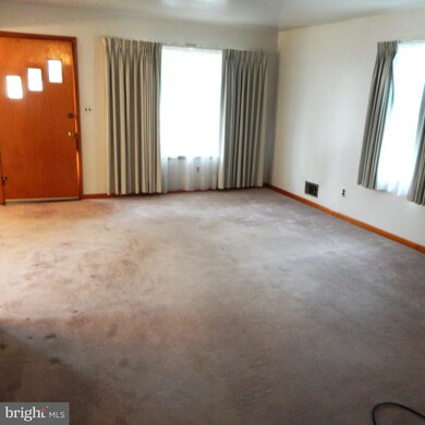 2 Dinsmore Ave, Glen Burnie, MD 21061 - photo 4