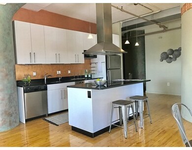210 Lincoln St unit 304, Boston, MA 02111 - photo 7