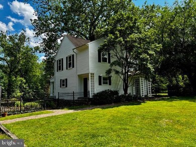 410 Wharf Rd unit RIVER COTTAGE, Bensalem, PA 19020 - photo 2