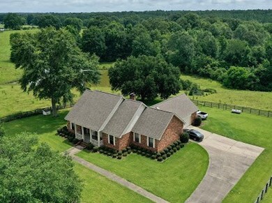 1092 Matthews Rd, Tylertown, MS 39667 - photo 2