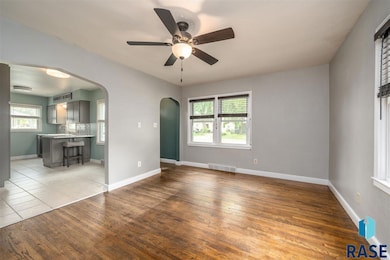 2801 S Duluth Ave, Sioux Falls, SD 57105 - photo 4