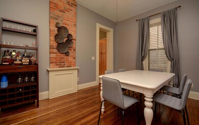 Dining_Room