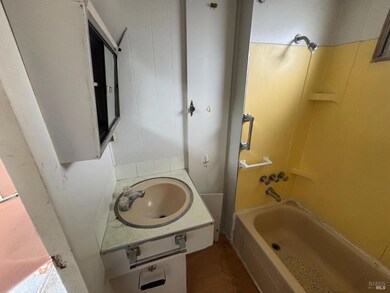 1427 W Texas St unit B 07, Fairfield, CA 94533 - photo 7