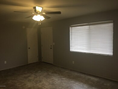 P1677116-Living Area-463704