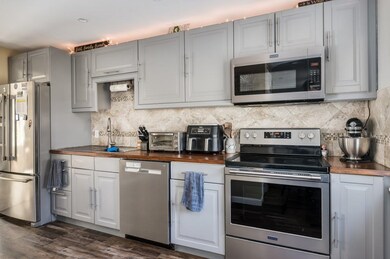 35 Collins Cir, Rochester, NH 03867 - photo 4